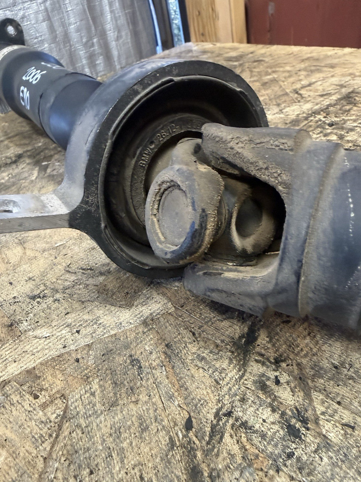 06-14 BMW E90 325xi Automatic Transmission Drive Axle Shaft Assy 7527376