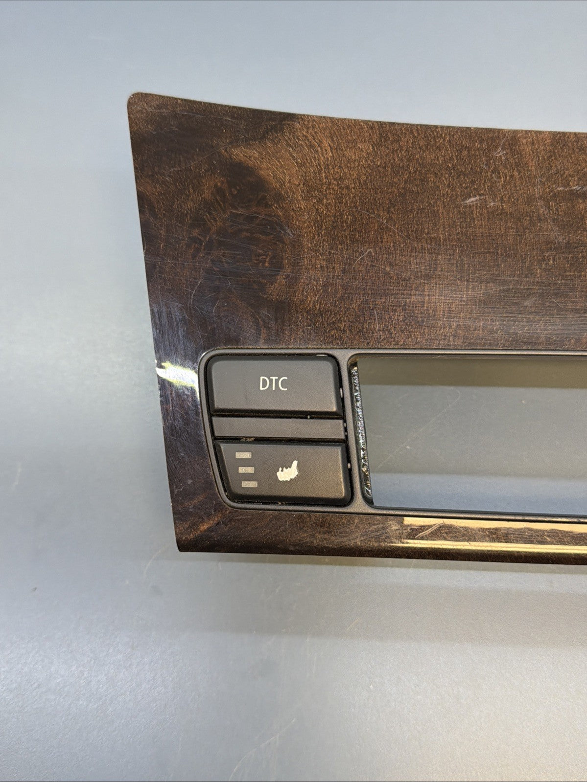 04-10 BMW 535I E60 FRONT DASH HEATED SEAT TRACTION PANEL OEM 6978690
