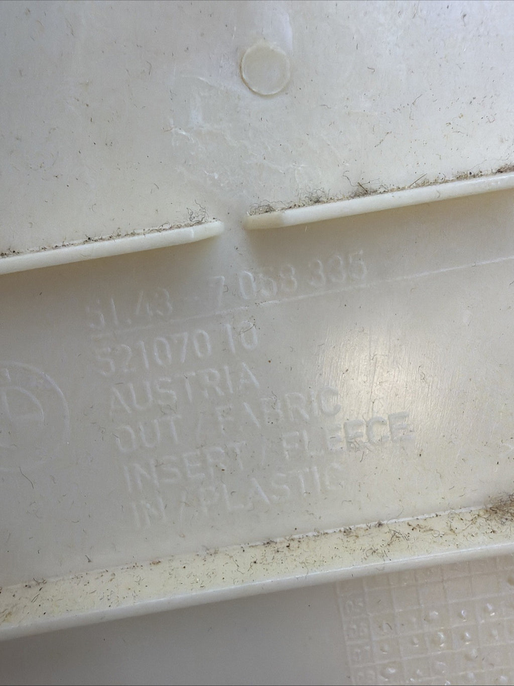 06-12 BMW E90 E91 328i UPPER B PILLAR TRIM LEFT & RIGHT 7058336 7058336 BEIGE