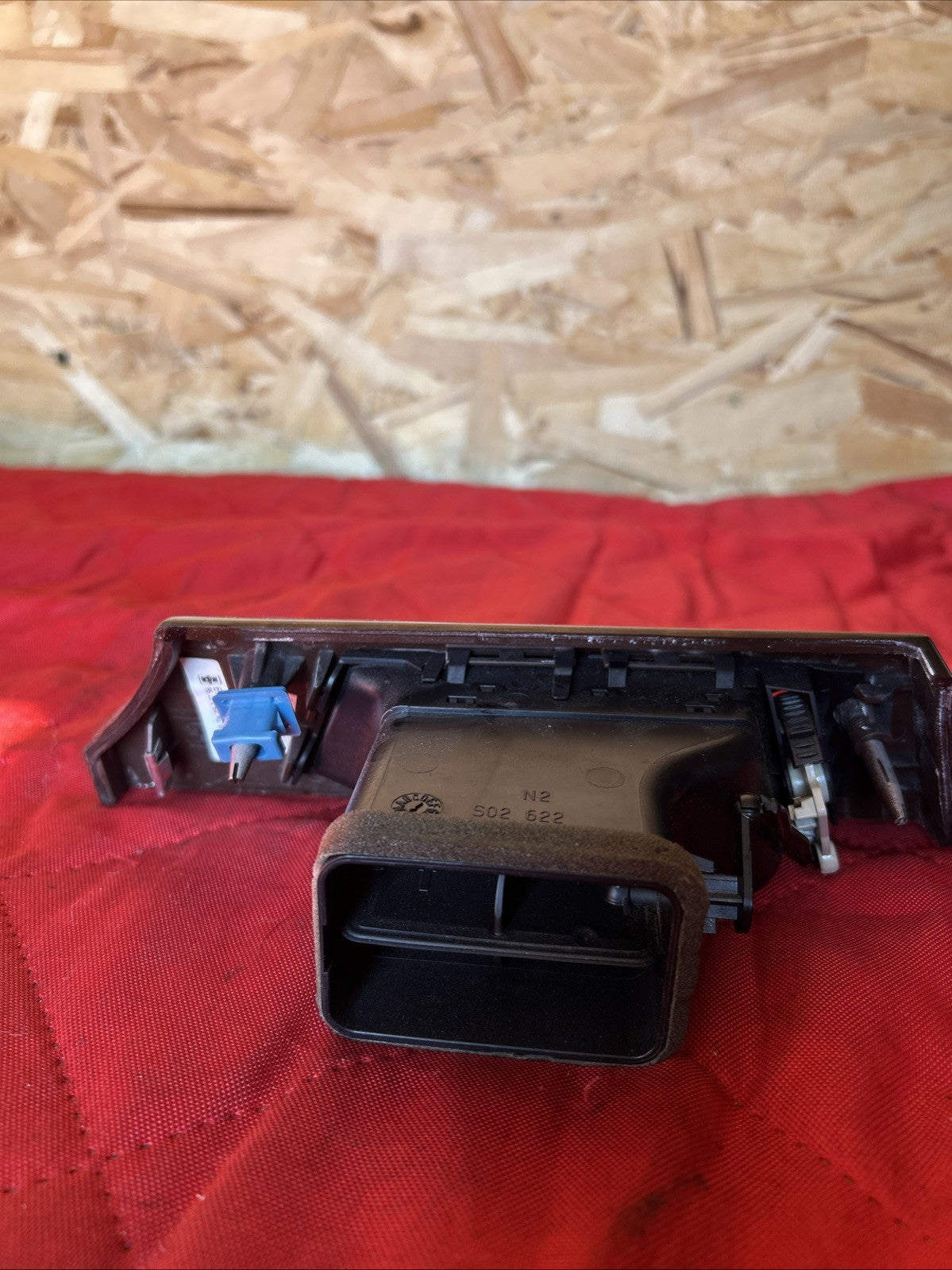 06-13 OEM BMW E90 E92 E93 335 328 M3 Left Driver Side Dashboard Air Vent 9130459