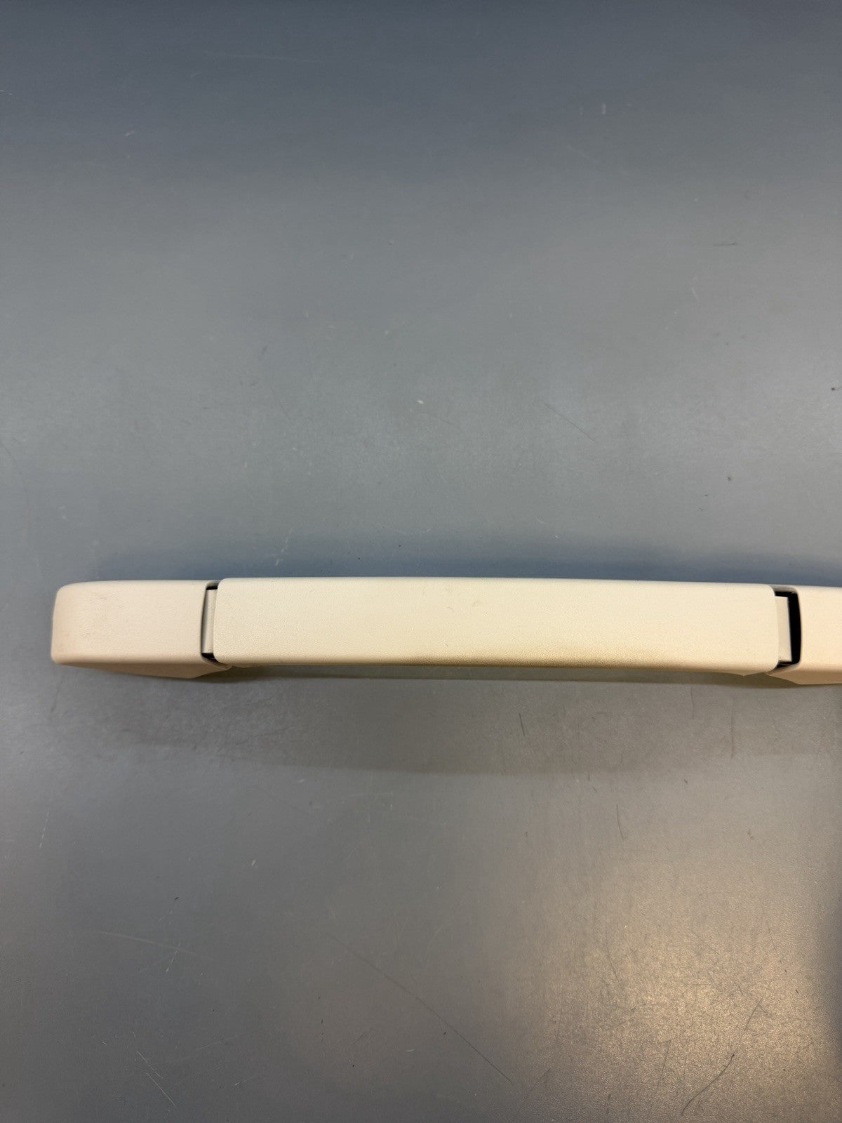 BMW 3 SERIES E46 98-06 REAR DRIVER OFFSIDE RIGHT GRAB HANDLE 8231324