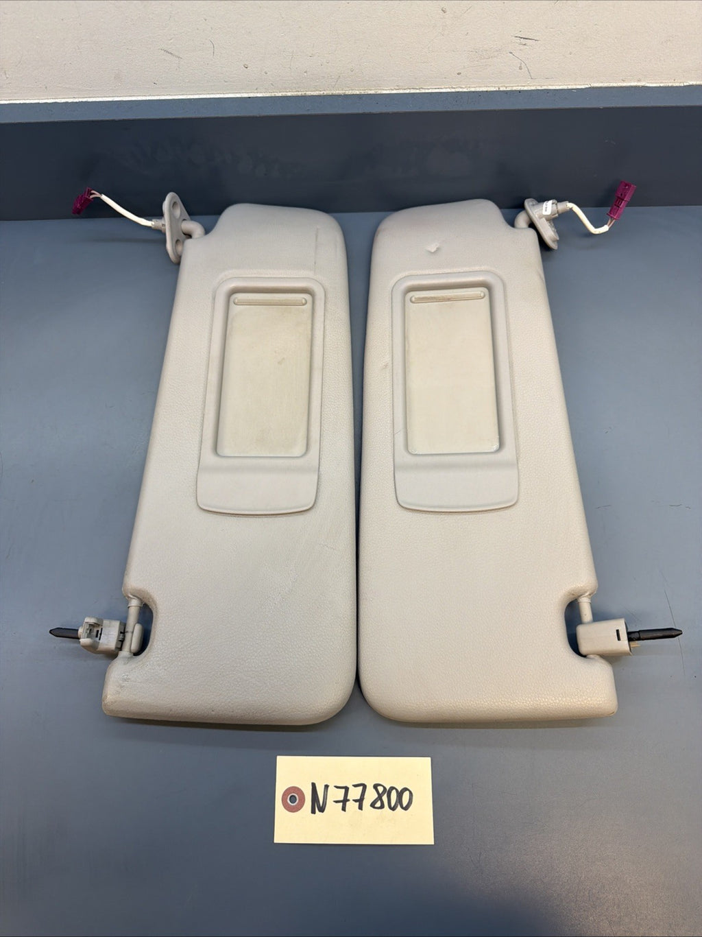 BMW E90 E91 E92 E93 Sun Visor Set OEM – Driver & Passenger Gray 6957369 6957370