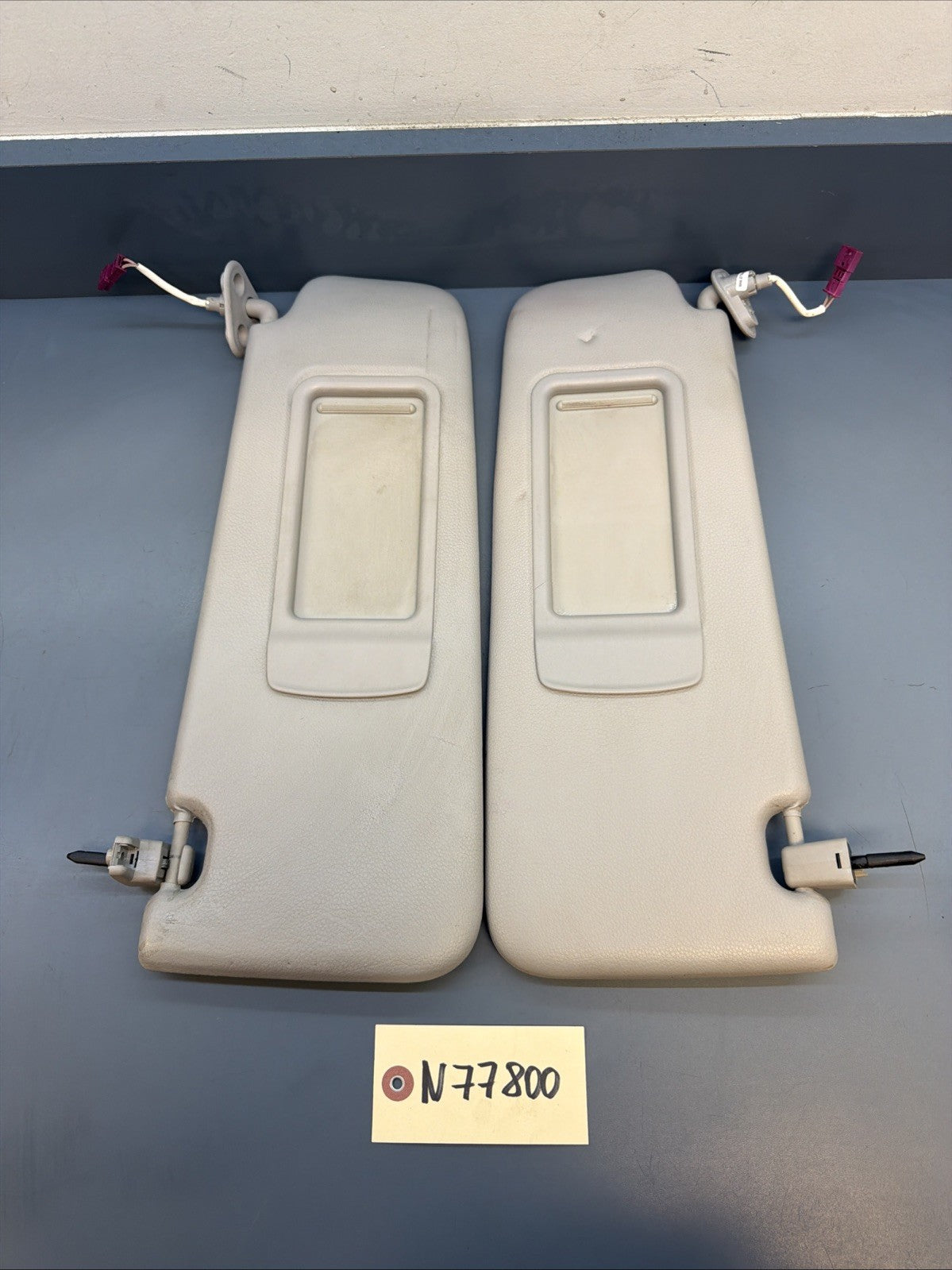 BMW E90 E91 E92 E93 Sun Visor Set OEM – Driver & Passenger Gray 6957369 6957370
