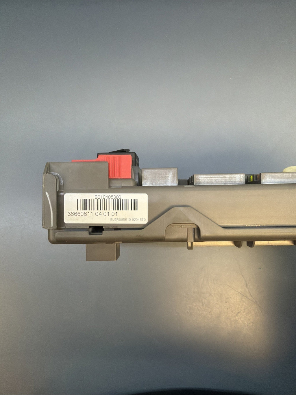 2007-2012 BMW X5 E70 Rear Trunk Mounted Fuse Relay Box Module 693168704 OEM
