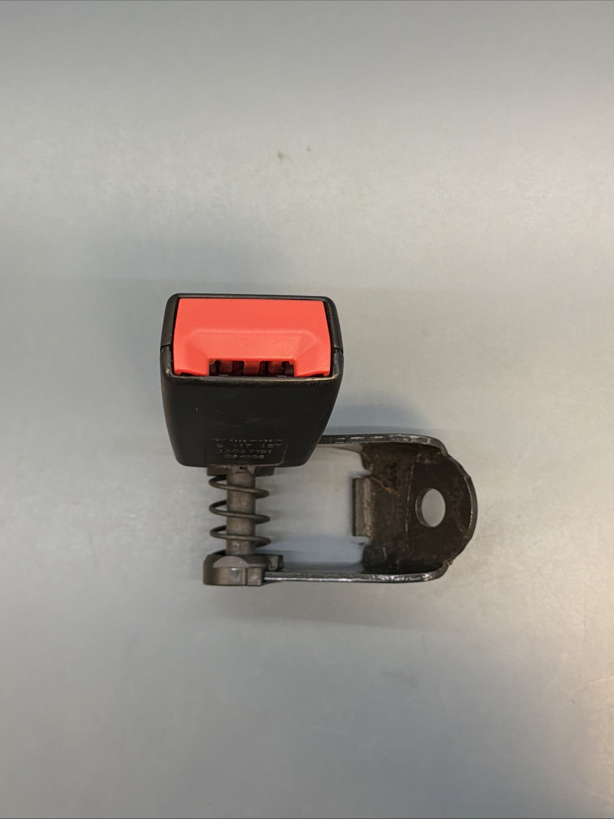08-10 BMW 528xi e60 5Series Rear Right RH Side Seat Belt Buckle OEM 9117187