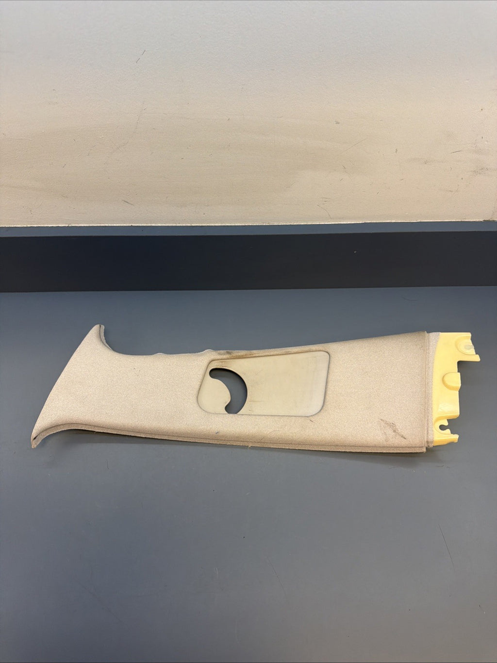 97-03 BMW E39 5 Series Center Left Diver Side Upper B Pillar Trim Grey 8172419
