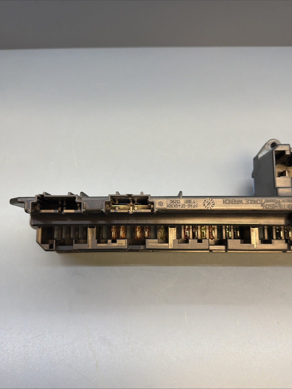 2008-2010 BMW 550I E60 CABIN FRONT RIGHT FUSE RELAY JUNCTION BOX 6957330