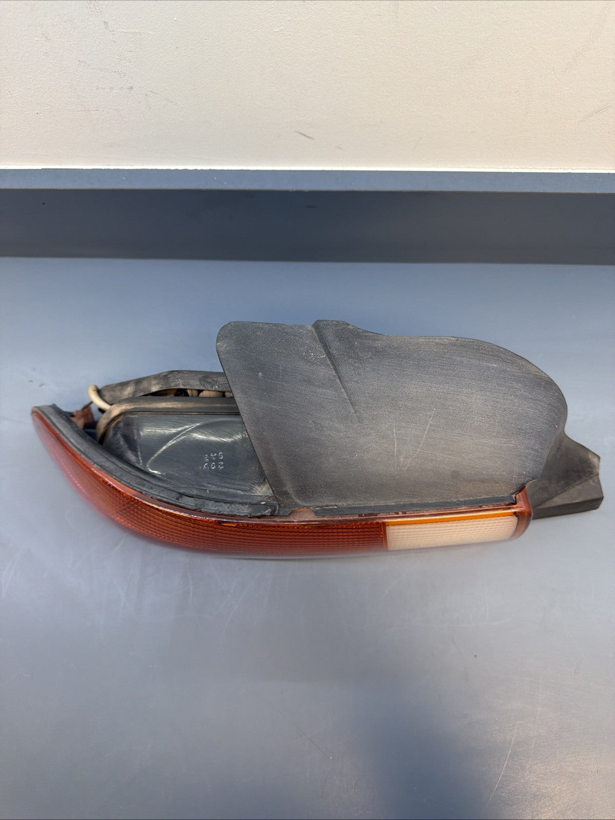96-00 BMW Z3 ROADSTER REAR LEFT DRIVER SIDE TAIL LIGHT BRAKE STOP LAMP 8389713