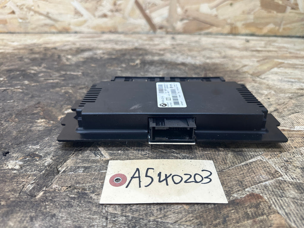 BMW 2006-2012 E90 3 SERIES FOOTWELL LIGHT CONTROL MODULE OEM 9204540