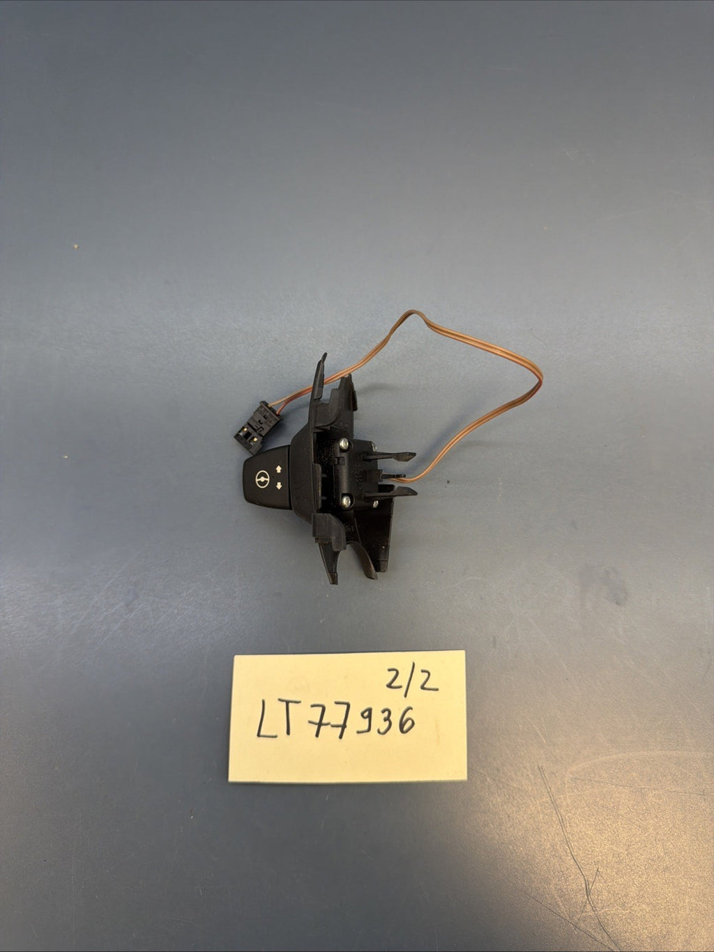 OEM STEERING WHEEL ADJUSTER SWITCH CONTROL FOR 2007 2008-2013 BMW X5 E70 6966710