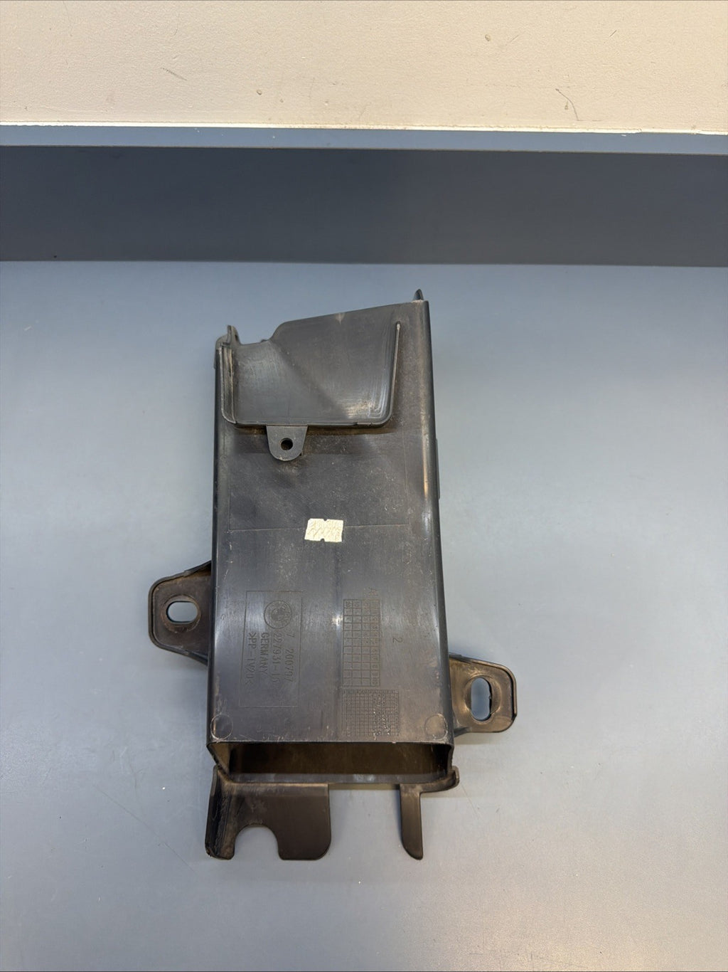 11-16 BMW F10 535i N55 Front Left Lower Brake Air Vent Duct Channel 7200797 OEM