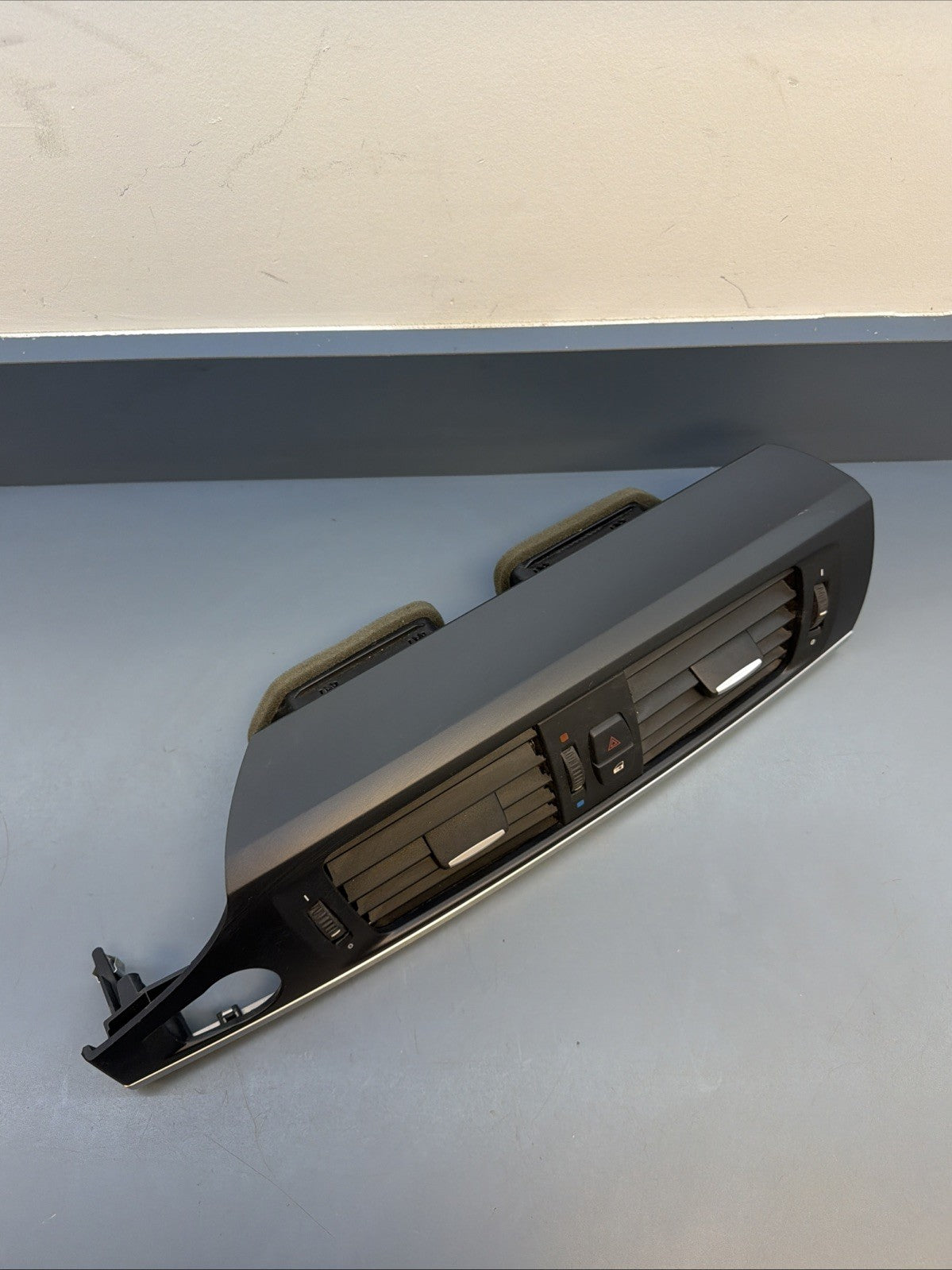 2011-2017 BMW X3 F25 Center Dash Air Vent Engine Start Stop Button OEM 9184742