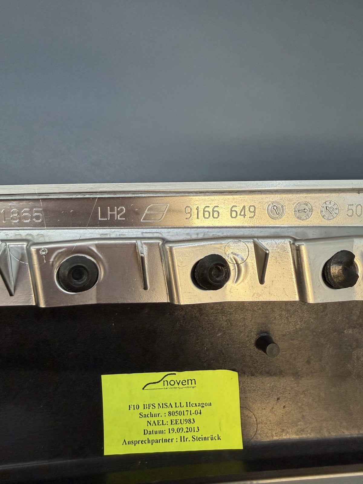 11-15 BMW 535i 528i 550i F10 M5 Right Dash Trim Aluminum Hexagon 9166649