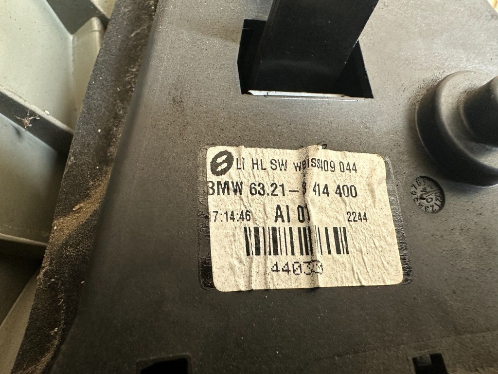 BMW 03-06 E83 X3 OUTER REAR TAIL BRAKE LEFT AND RIGHT SET OEM 3414399+3414400