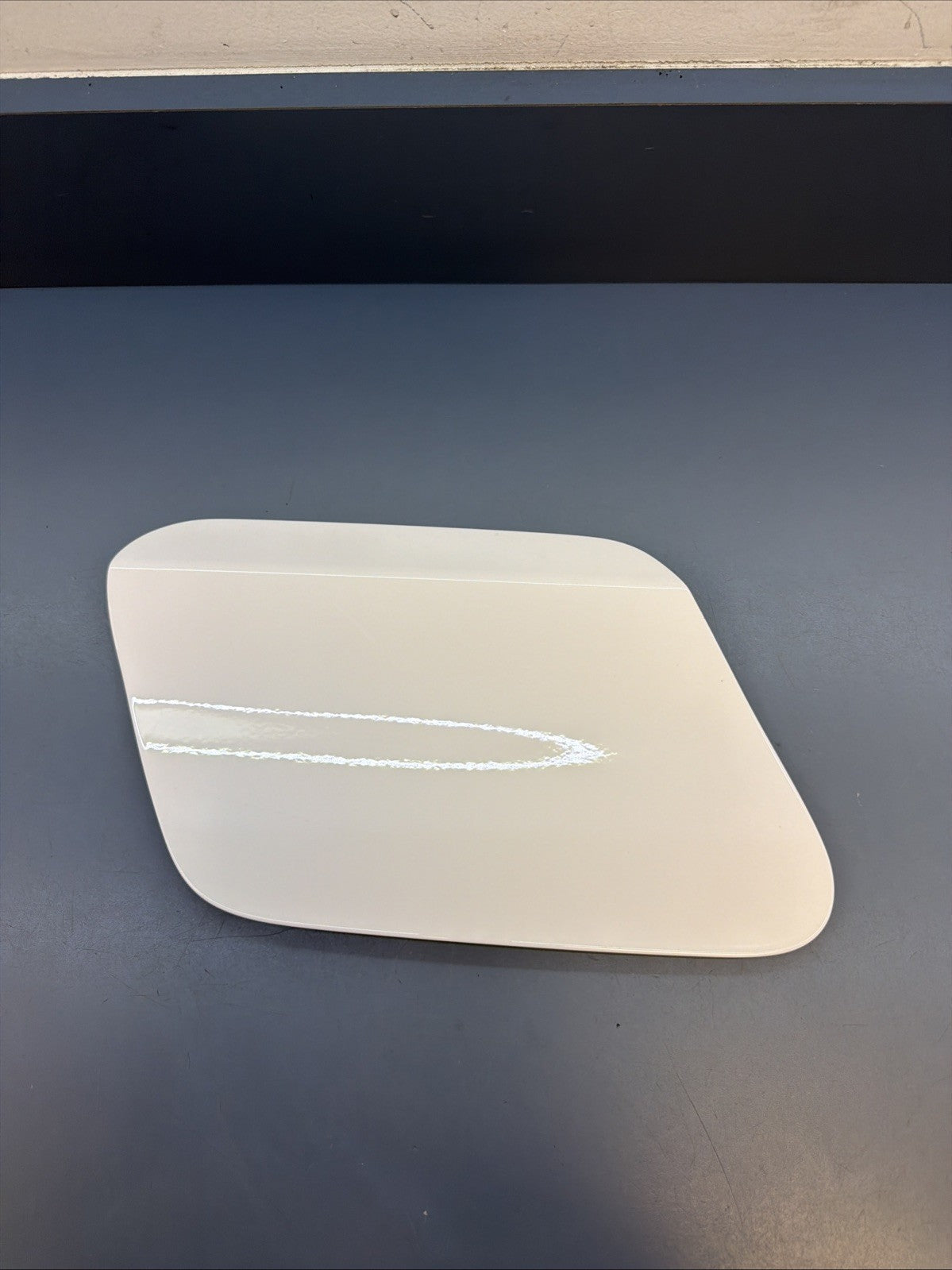 2018-2023 BMW F39 X2 Gas Fuel Tank Filler Door Cap Lid Cover White 300 7286001
