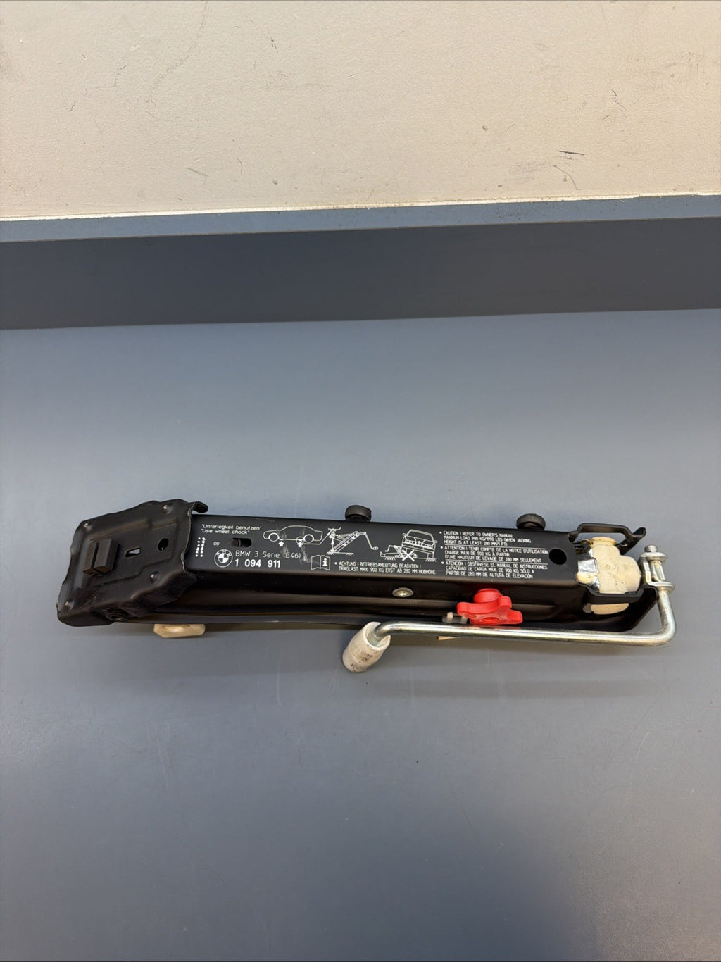 1999-2006 BMW E46 Emergency Floor Jack 1094911 OEM