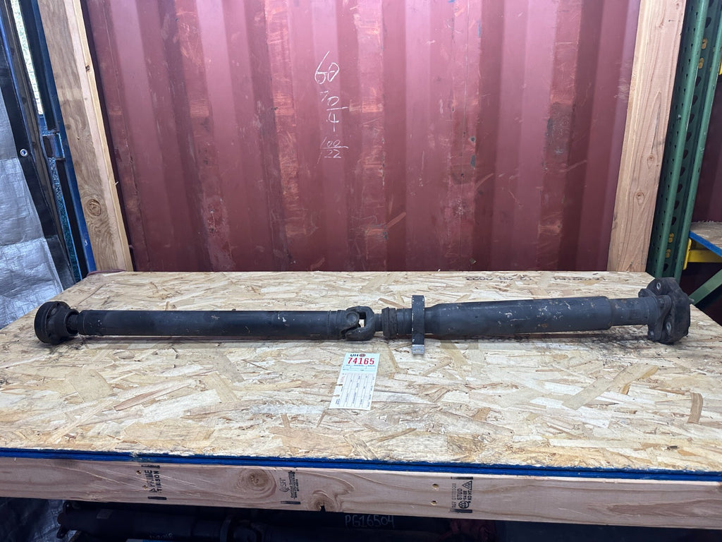 OEM BMW REAR DRIVESHAFT FITS AUTOMATIC 04-10 E60 E61 525 528 530 535 7573493
