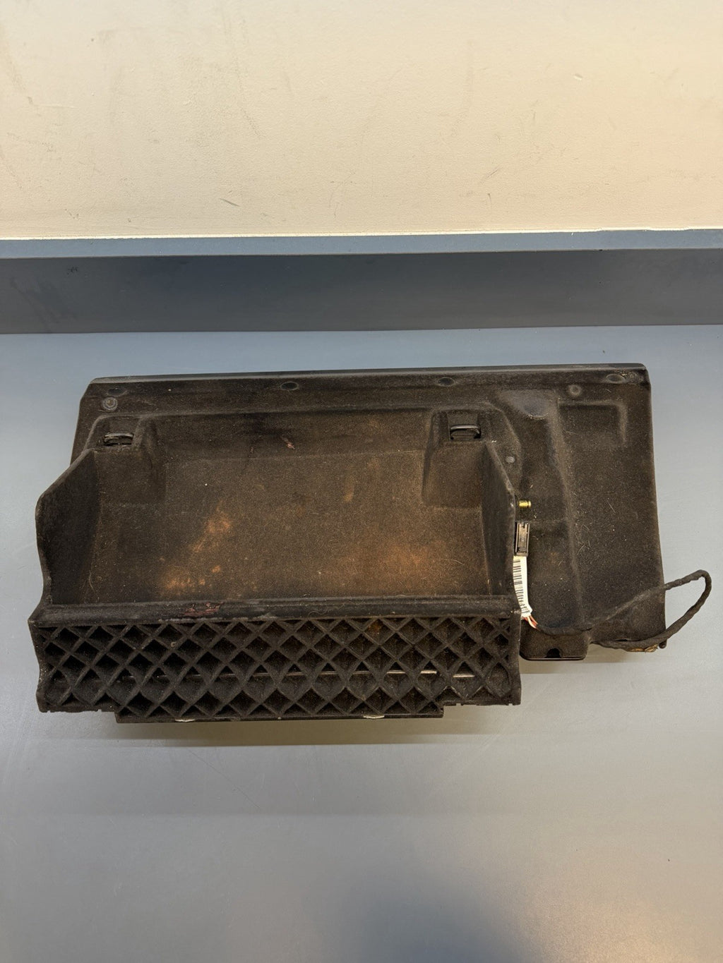 2006 - 2008 BMW 750Li Glove Box Storage Compartment KV825119909J, 6913362 OEM