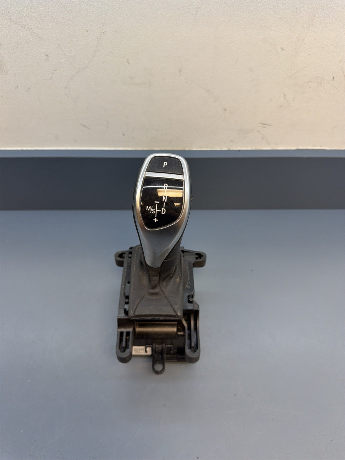 OEM BMW F25 X3 Sport Automatic Transmission Gear Shift Shifter Selector 9253079