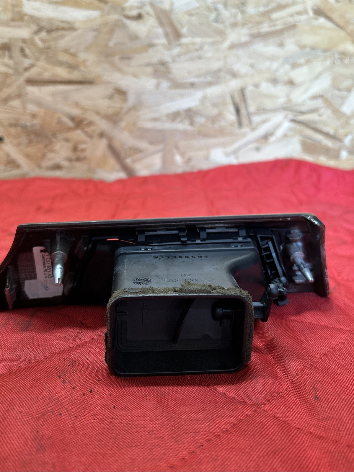 BMW E90 E91 E92 E93 06-13 325i 328i 330i 335i Wood Grain vent trim left 7132853