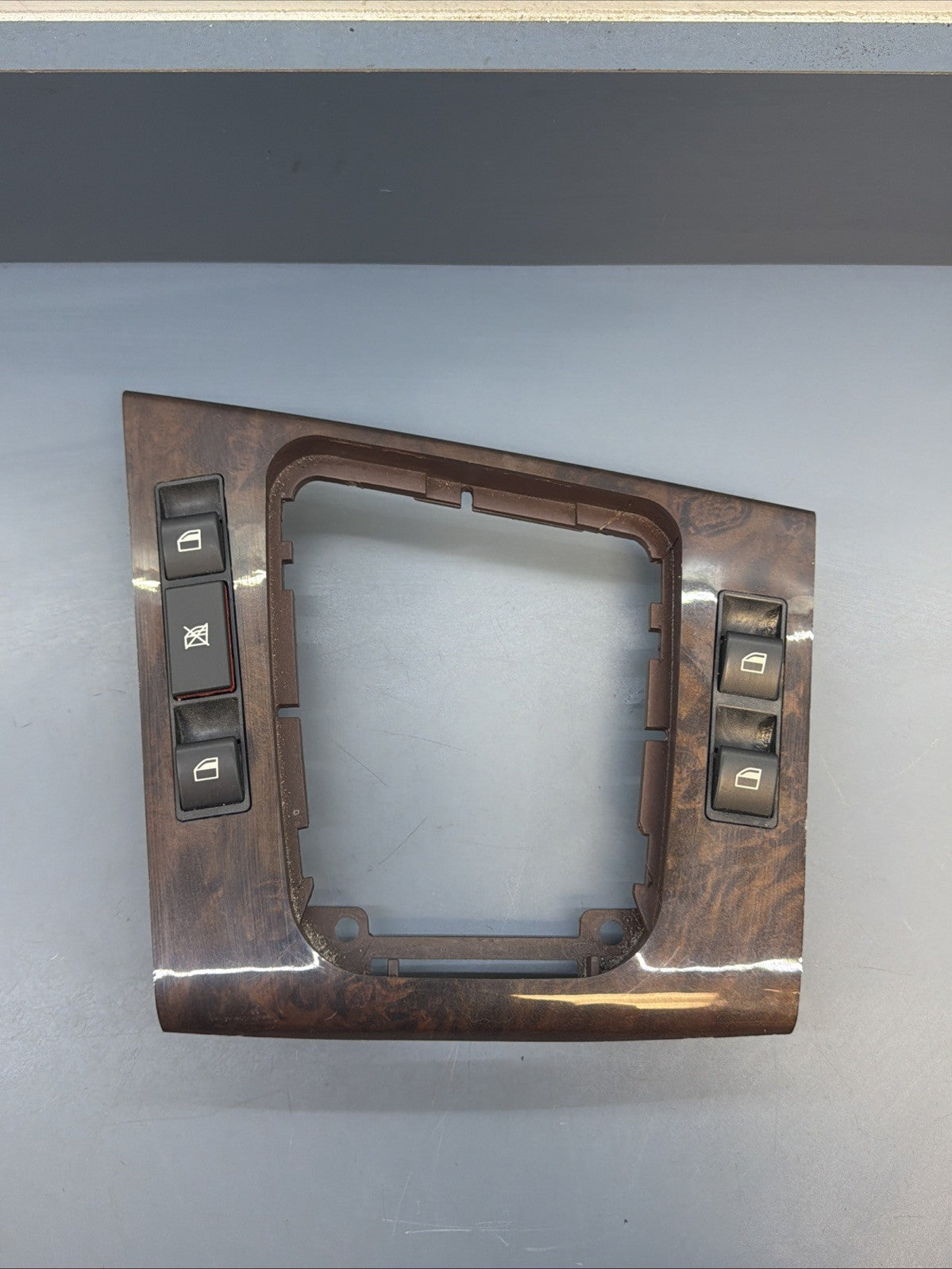 99-06 BMW E46 3-SERIES SEDAN SHIFTER BEZEL SURROUND WOOD GRAIN TRIM 8209456