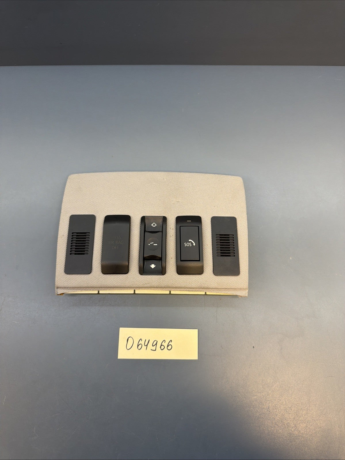 08 BMW 535xi E60 Front Upper Sunroof Mic Switch Control Switch Trim OEM 7125072