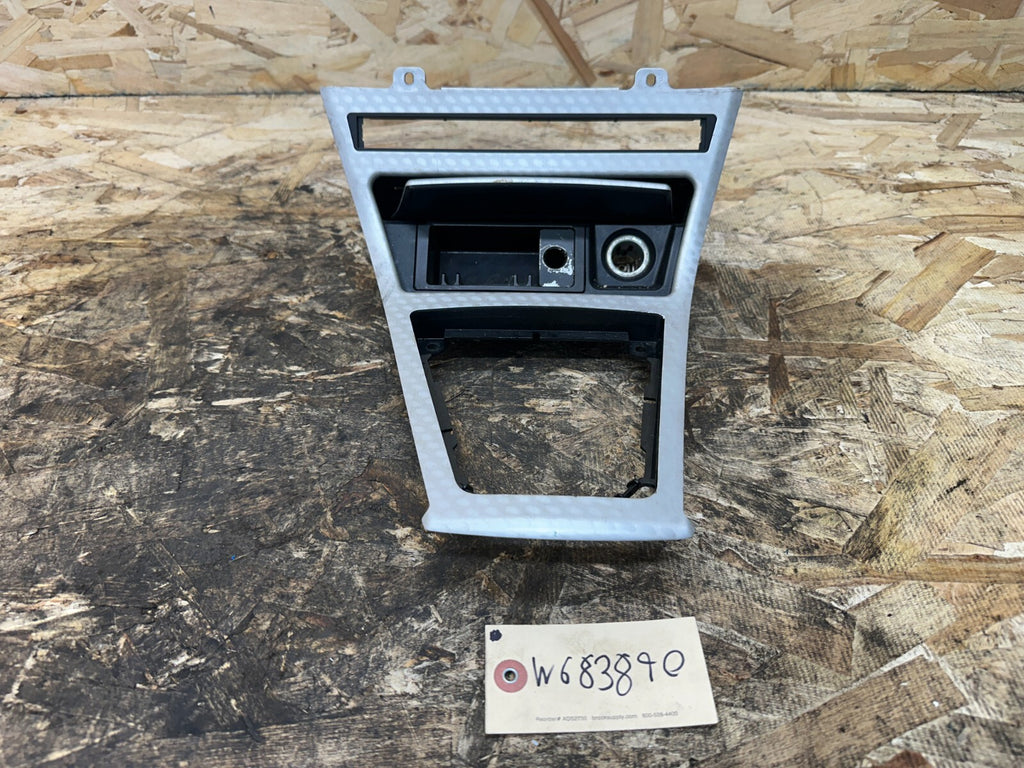 BMW 2003-2010 E83 X3 CENTER CONSOLE SHIFTER BEZEL TRIM SILVER W ASHTRAY 3411706