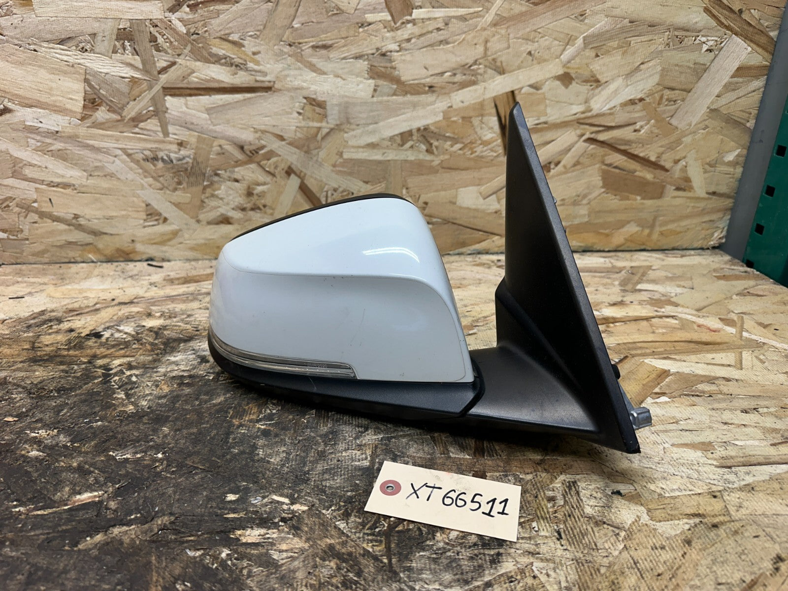 BMW 12-15 E84 X1 FRONT LEFT DRIVER FOLDING SIDE MIRROR WHITE OEM A046314