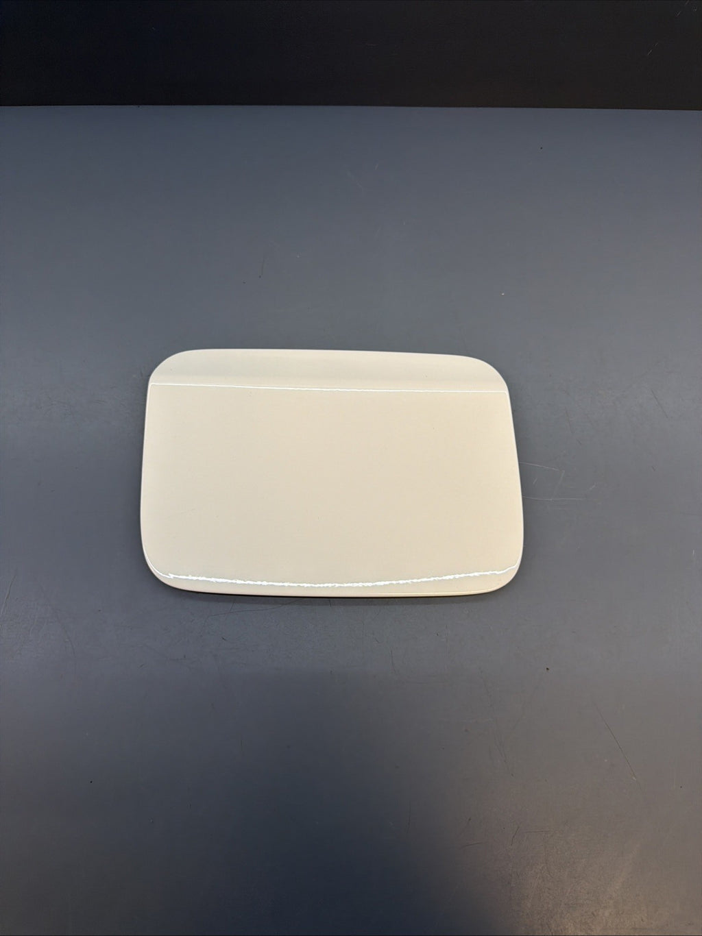 2006-2012 BMW 3 Series E90/E91 Fuel Filler Lid Cover Door Gasoline Tank Gas OEM