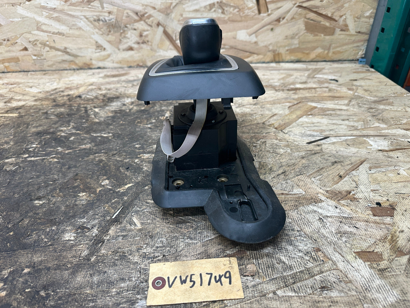 BMW 09-15 E84 X1 AUTOMATIC TRANSMISSION GEAR SHIFTER SELECTOR OEM 9260295