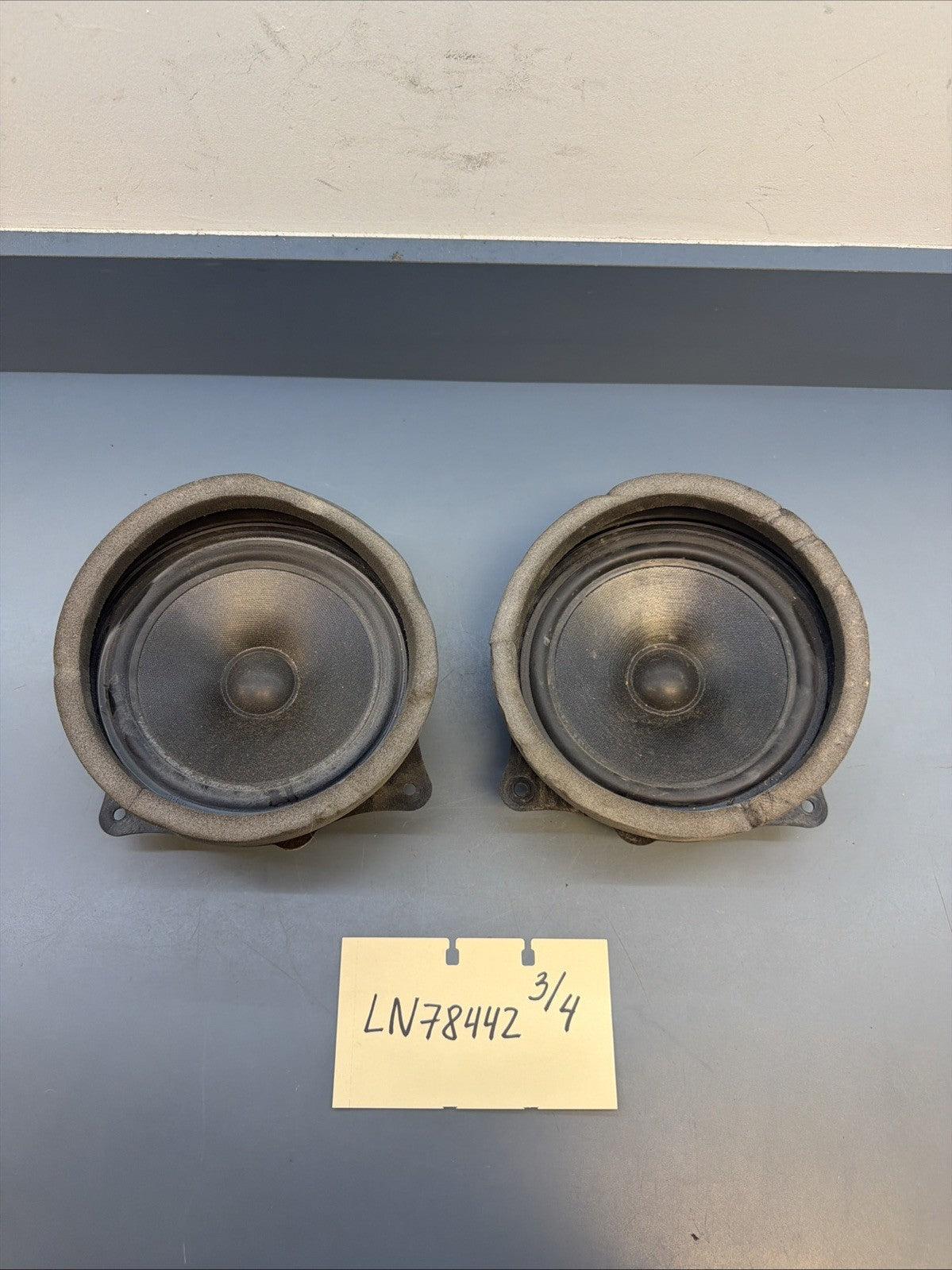 00-06 BMW X5 E53 SET OF 2 REAR LEFT & RIGHT TOP-HIFI SPEAKER OEM 8381551 8381552