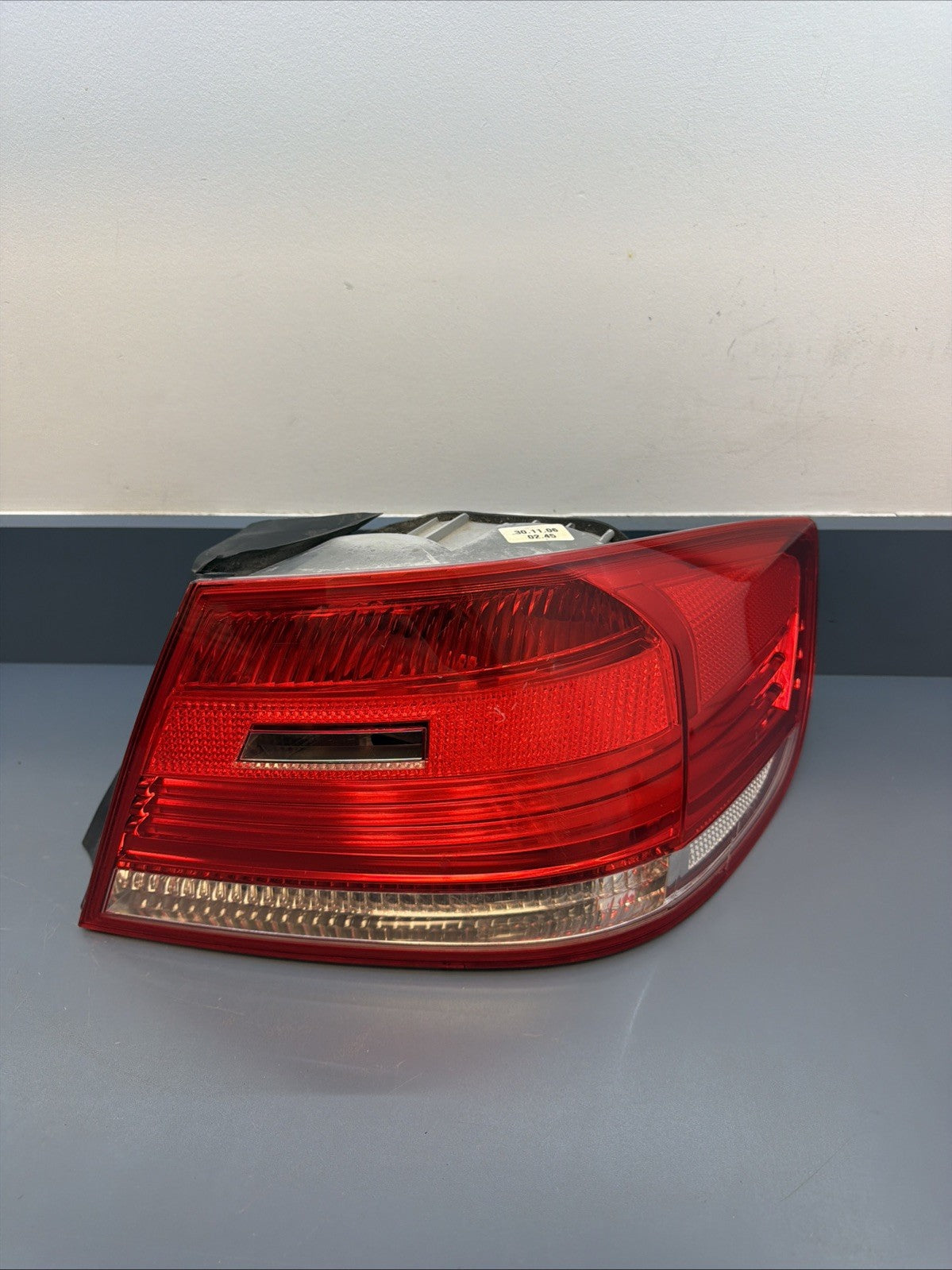 07-10 BMW E92 Tail Light Set Pre LCI Tail Light 7162300 7162299 7174403 7174404