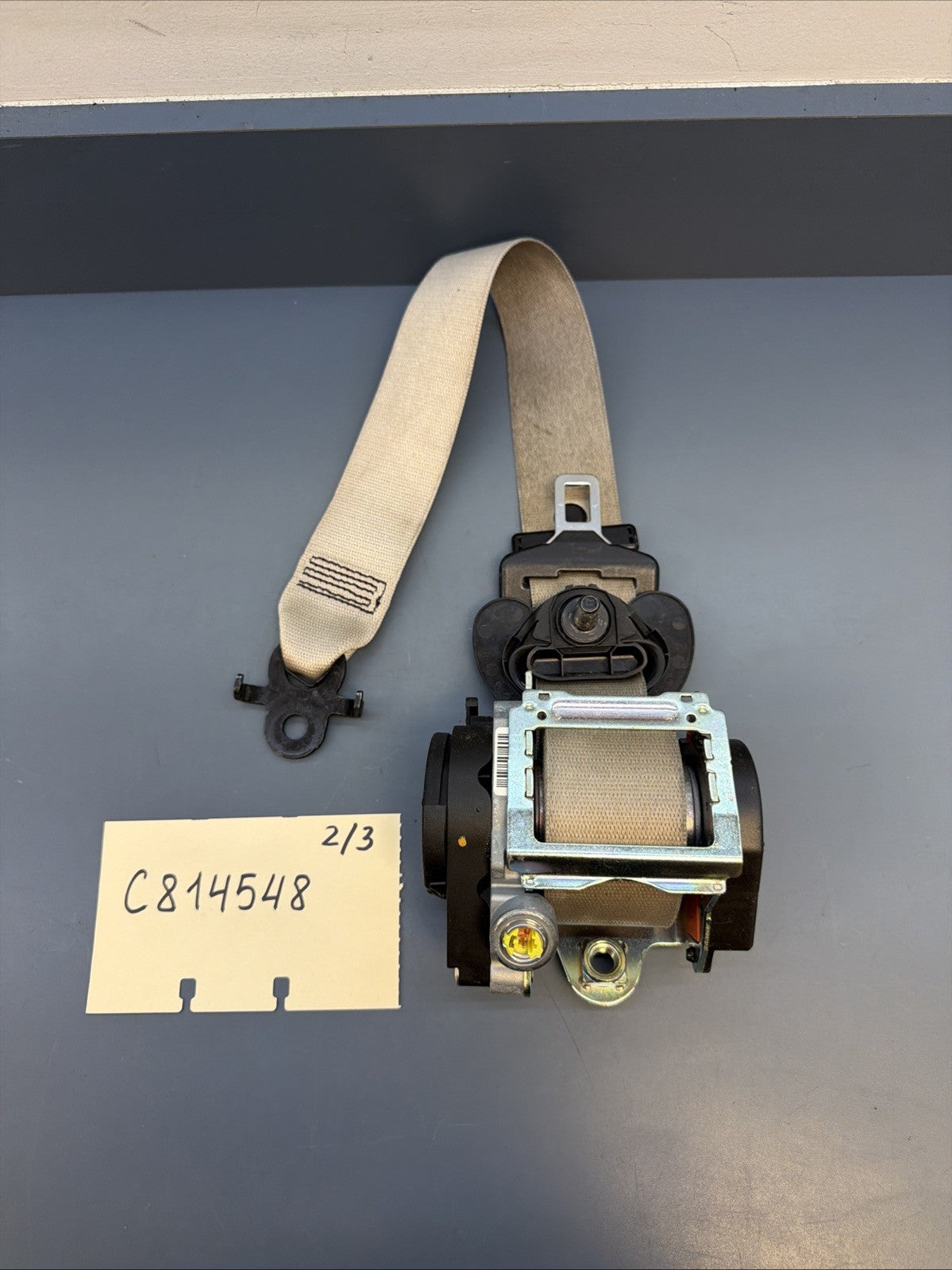 2011 - 2016 BMW 550I F10 OEM FRONT RIGHT SEAT BELT RETRACTOR | Beige 618120800