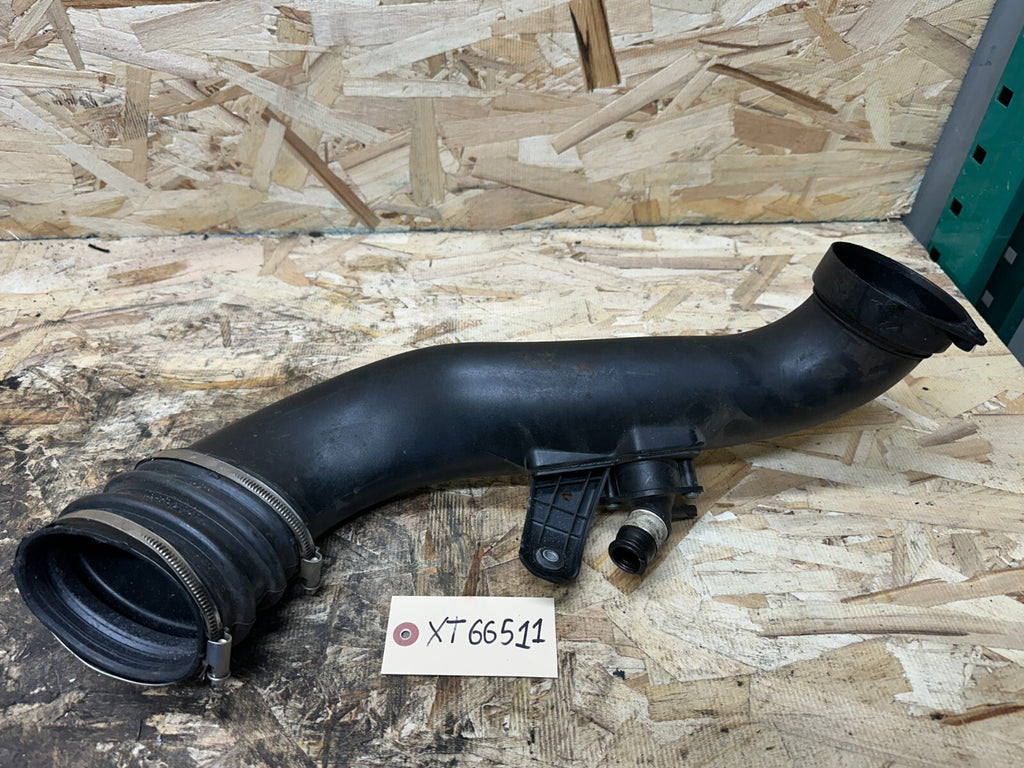 BMW 2012-2015 E84 X1 TURBOCHARGER INLET INTAKE DUCT OEM 7599286