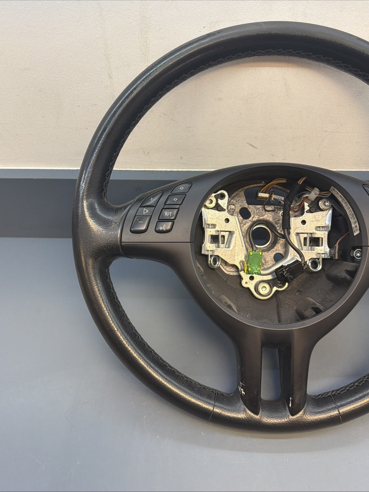 BMW 99-06 E46 3 SERIES BLACK LEATHER SPORT STEERING WHEEL OEM 101493/6760659