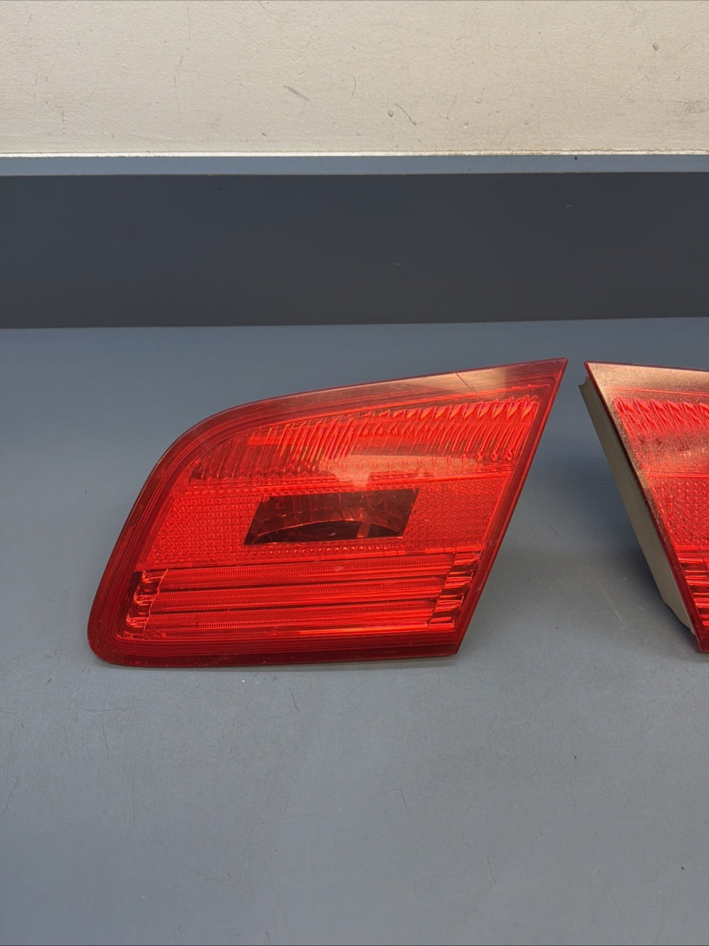 07-10 BMW E92 Coupe Pre Lci Left Inner & Right Inner Tail Lights 7162300 7162299