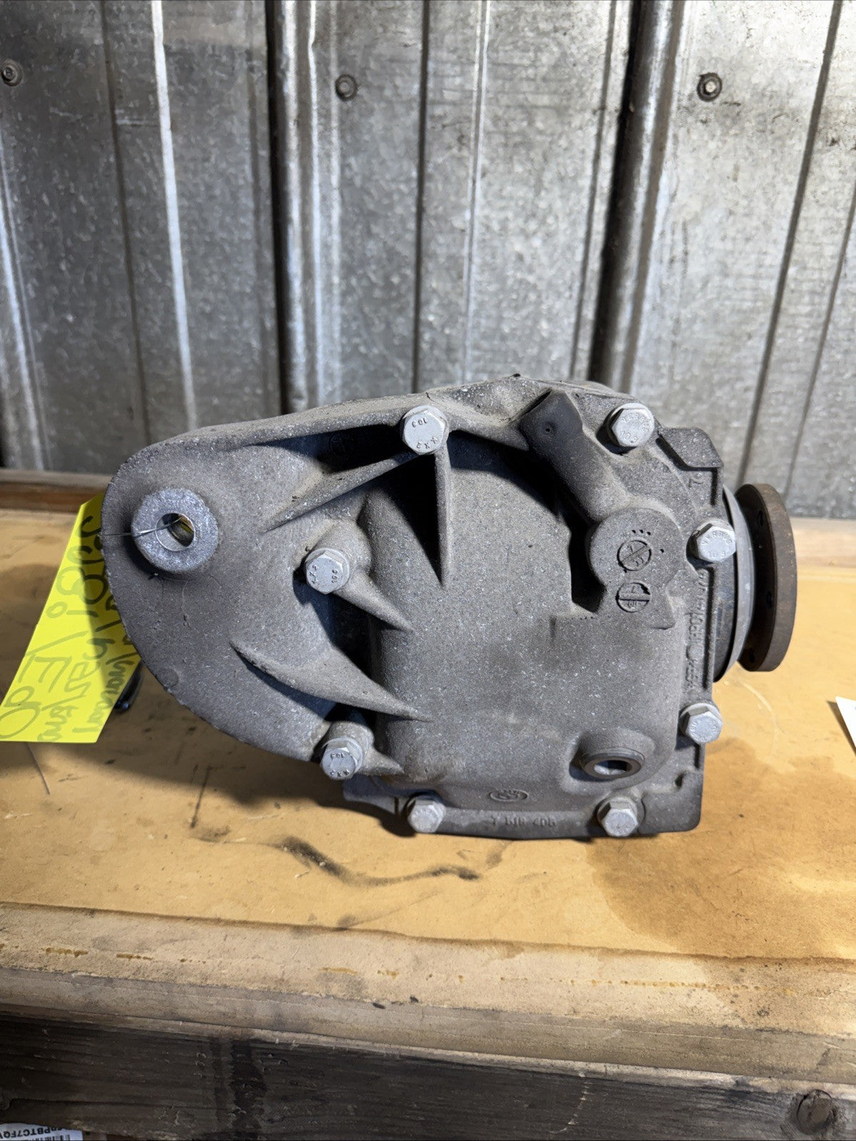 BMW REAR DIFFERENTIAL E90 328 MANUAL SERIES 3.23 FINAL DRIVE 7566183