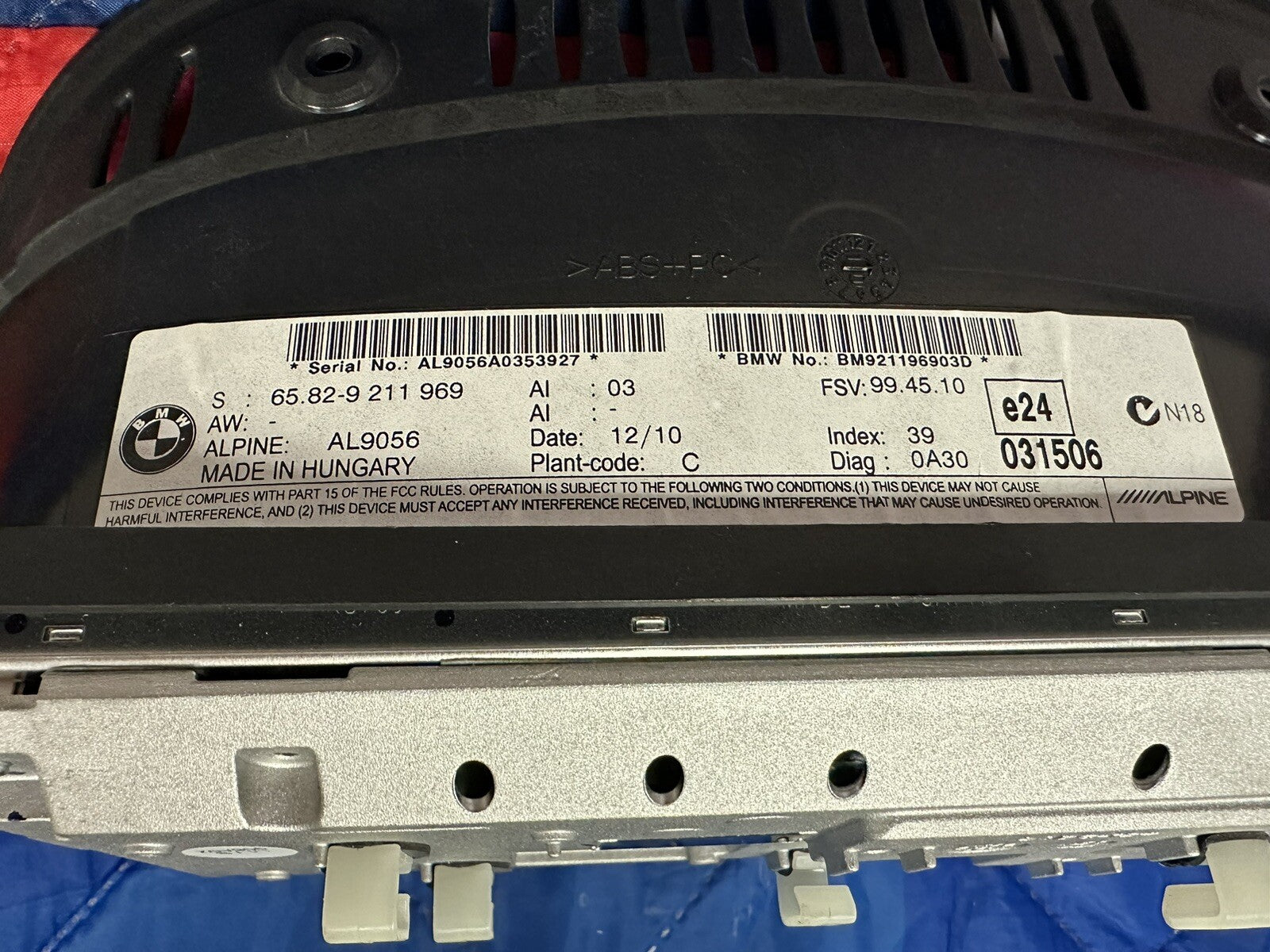 10-13 BMW 335XI E90 LCI  8.8 INCH NAVIGATION DISPLAY SCREEN  OEM 9211969