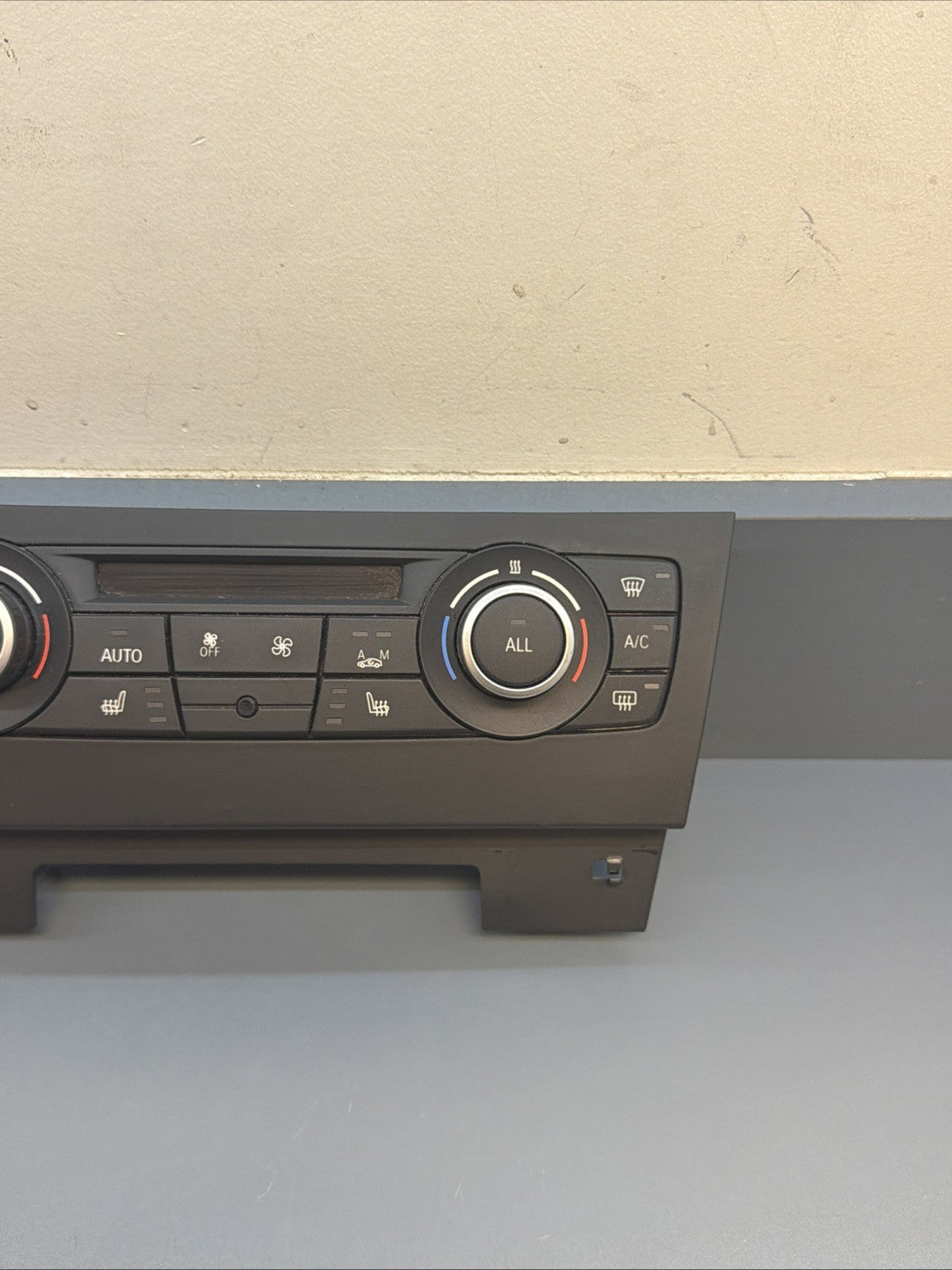 2012-2015 BMW X1 E84 A/C HEAT CLIMATE CONTROL PANEL OEM 9292262