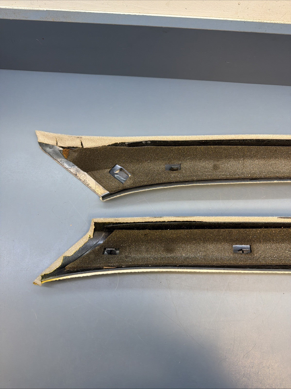 89-95 Bmw E34 5 Series Windshield A Pillar Column Trim Set Gray 8148643 8148644