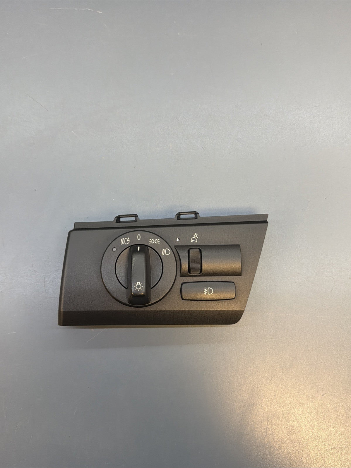BMW 2003-2010 E83 X3 HEADLIGHT SWITCH PANEL BLACK OEM 3415112