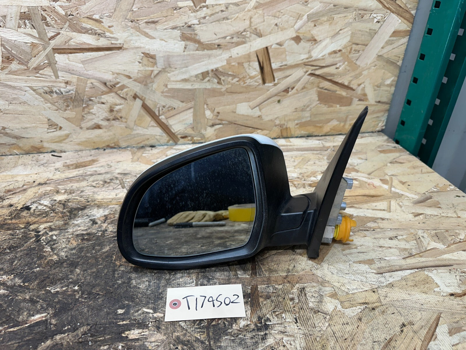 BMW 2011-2017 F25 X3 DRIVER LEFT SIDE MIRROR WHITE OEM A047145
