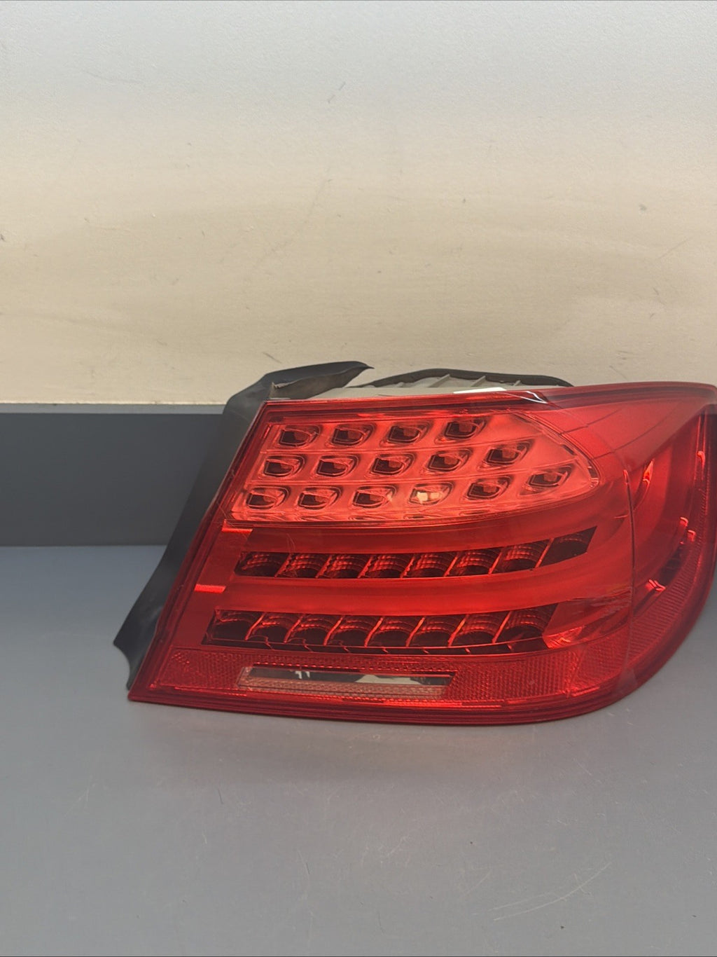 11-13 BMW E92 328i 335i Rear Right Outer Taillight Tail Light Lamp OEM 7251960