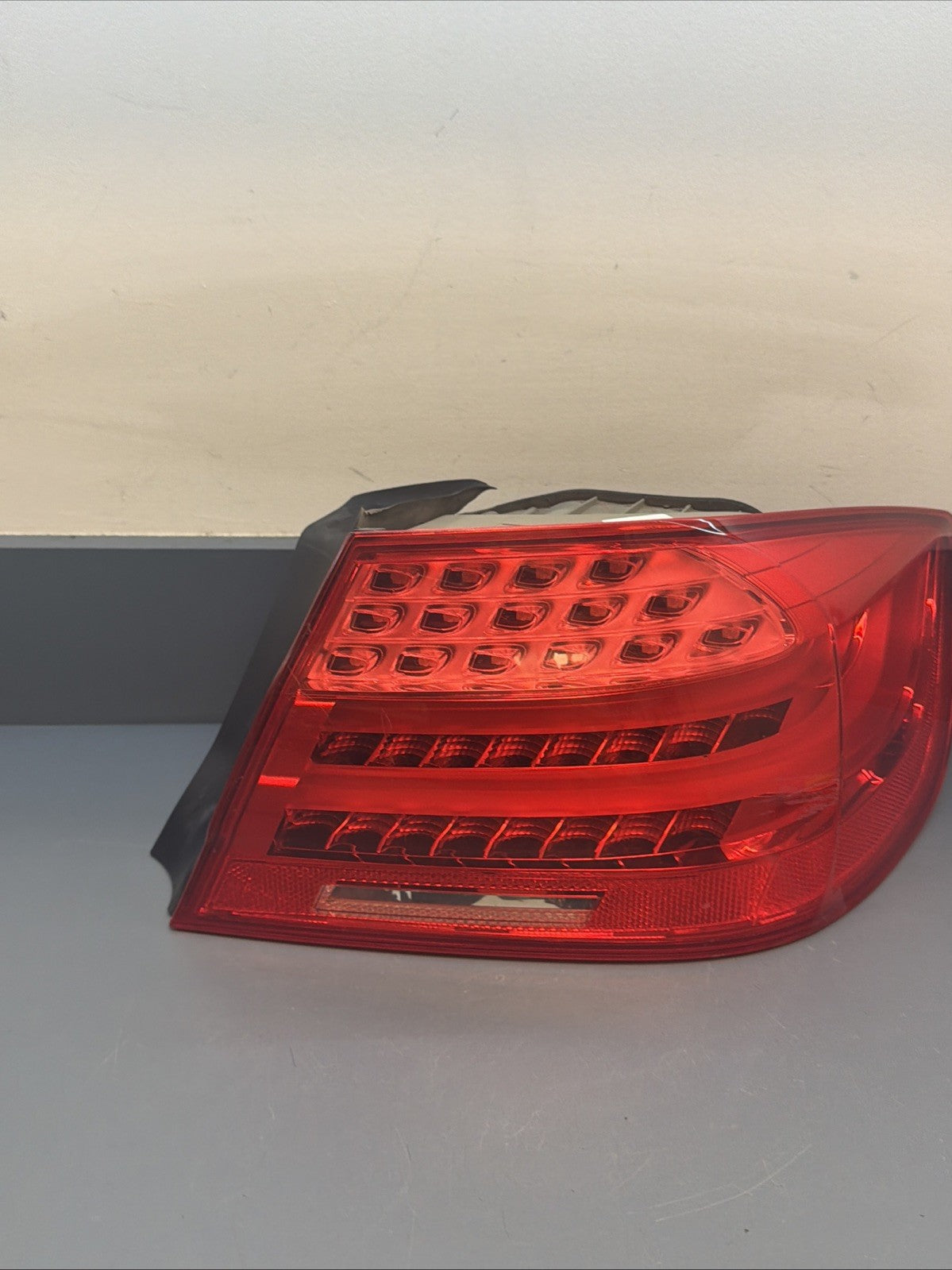 11-13 BMW E92 328i 335i Rear Right Outer Taillight Tail Light Lamp OEM 7251960