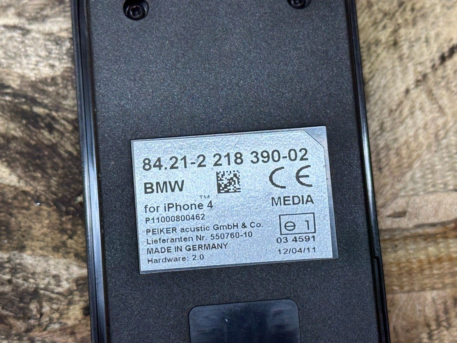 BMW 2011-2013 F25 X3 iPhone 4 CONSOLE DOCK OEM 2218390