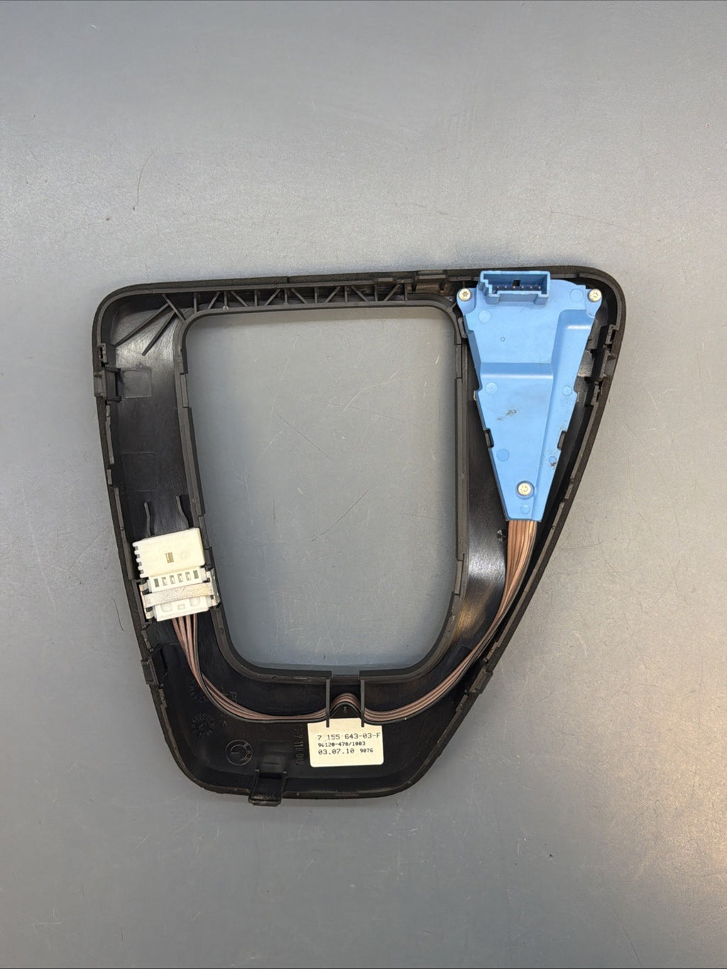 2007-2013 BMW E90 E92 E93 328i Automatic Gear Shifter Trim Bezel 7155643 Oem