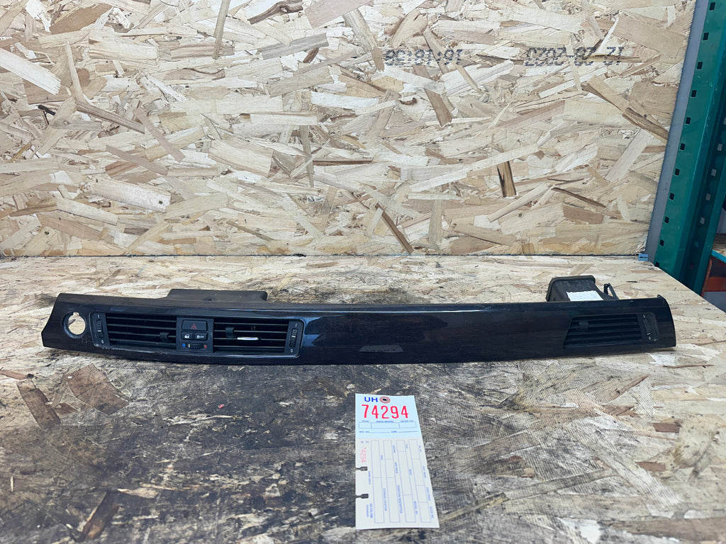 BMW 2004-2008 E90 3 SERIES RIGHT DASH VENT TRIM NUTWOOD OEM 7132851