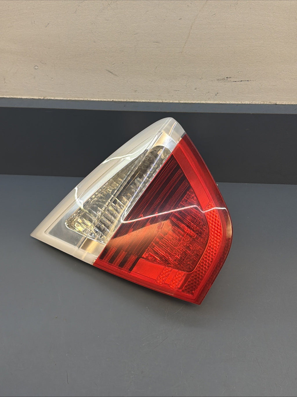 06-08 BMW E90 328i 330i 335i M3 Sedan Driver Left Trunk Inner Tail Light 6937459
