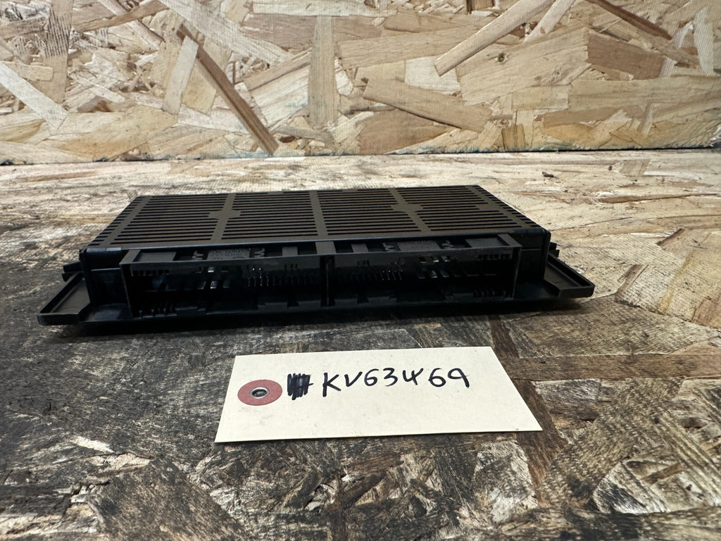 BMW E87 E90 E91 PL2 FOOTWELL MODULE HEADLIGHT CONTROL MODULE FRMFA OEM 6988000