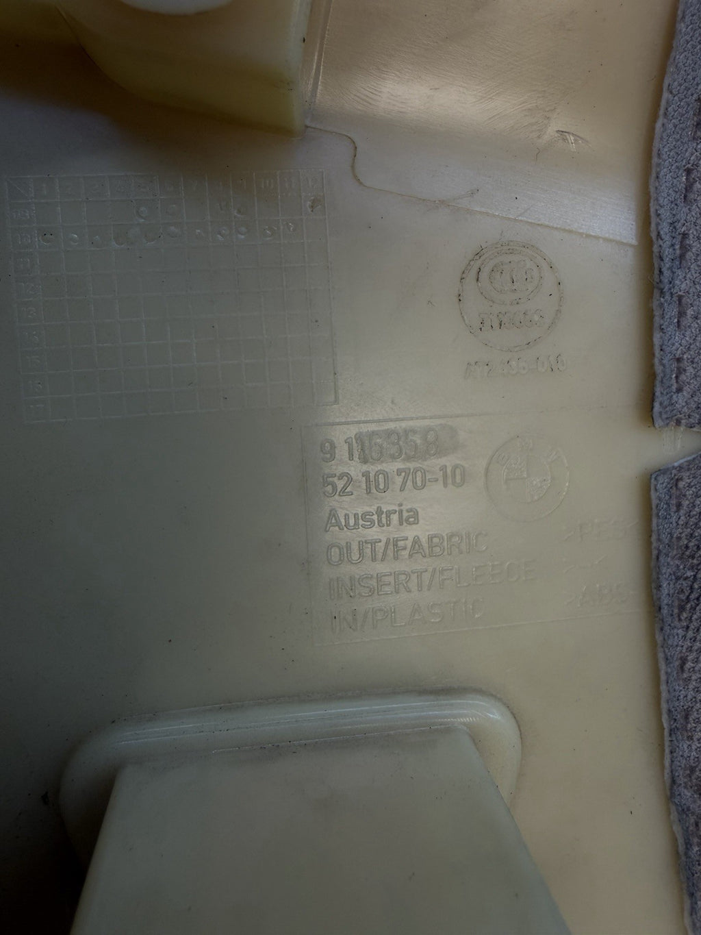 BMW F10 Sedan Trim C Pillar Upper 9116357 9116358 Trim Cover BEIGE FADED  *NOTE*